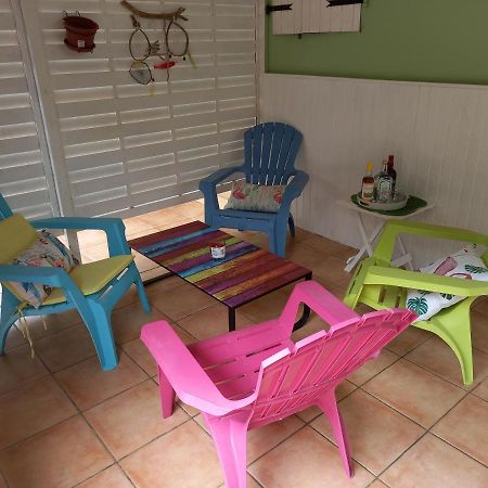Bel Appartement - Proche Des Plages De Sainte Anne Eksteriør bilde