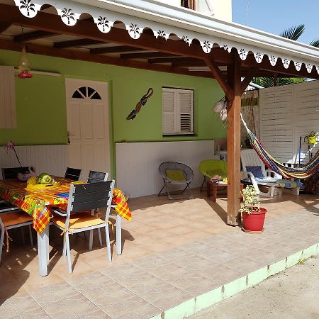 Bel Appartement - Proche Des Plages De Sainte Anne Eksteriør bilde